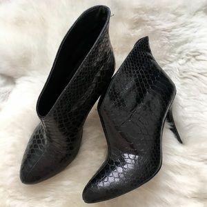 Black Vince Camuto booties/ boots size 8